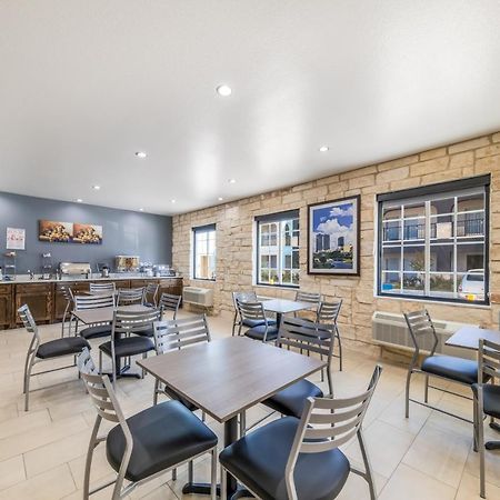 Scottish Inns-Campus ฟอร์ตเวิร์ท ภายนอก รูปภาพ